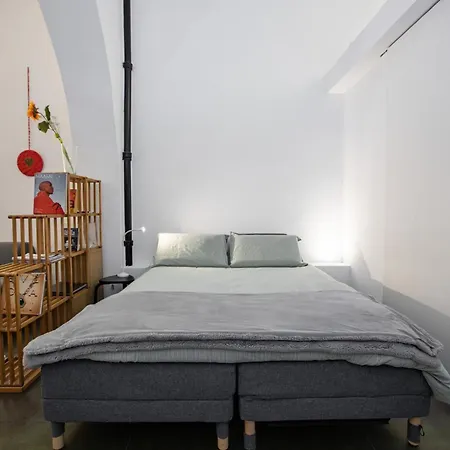Guesthost - Prati Cozy Loft Near Lungotevere