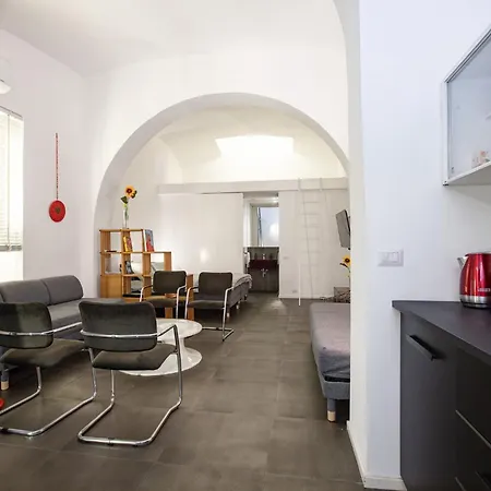 Guesthost - Prati Cozy Loft Near Lungotevere Apartamento Roma