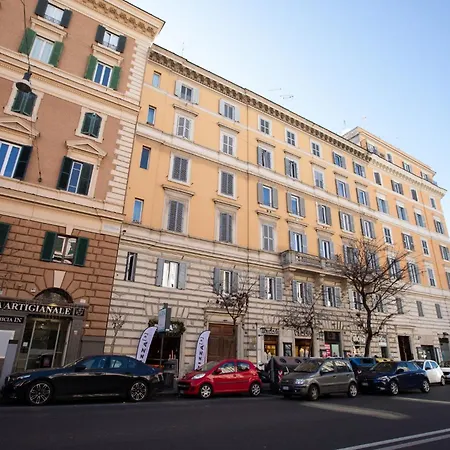Guesthost - Prati Cozy Loft Near Lungotevere *